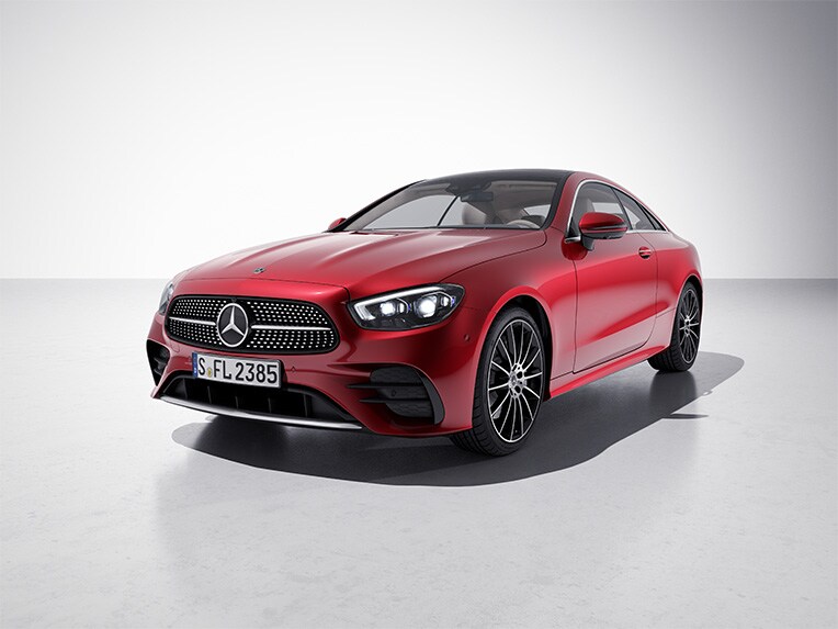 AMG Line 사양 라인이 적용된 Mercedes-Benz E-Class Coupé의 익스테리어