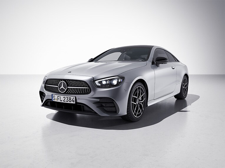 나이트 패키지가 적용된 Mercedes-Benz E-Class Coupé의 익스테리어