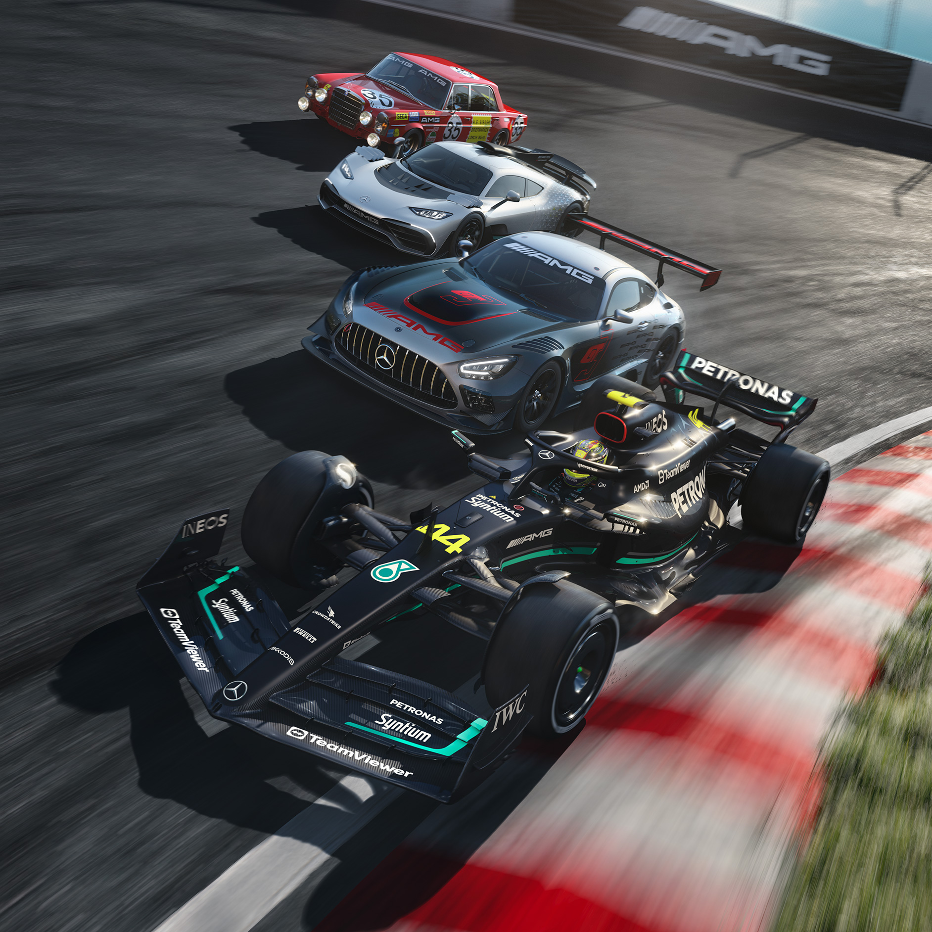 차량 동역학 | 당사를 나아가게 하는 힘 | Mercedes-AMG 한 레이스 트랙 위에 선 여러 대의 Mercedes-AMG 스포츠카