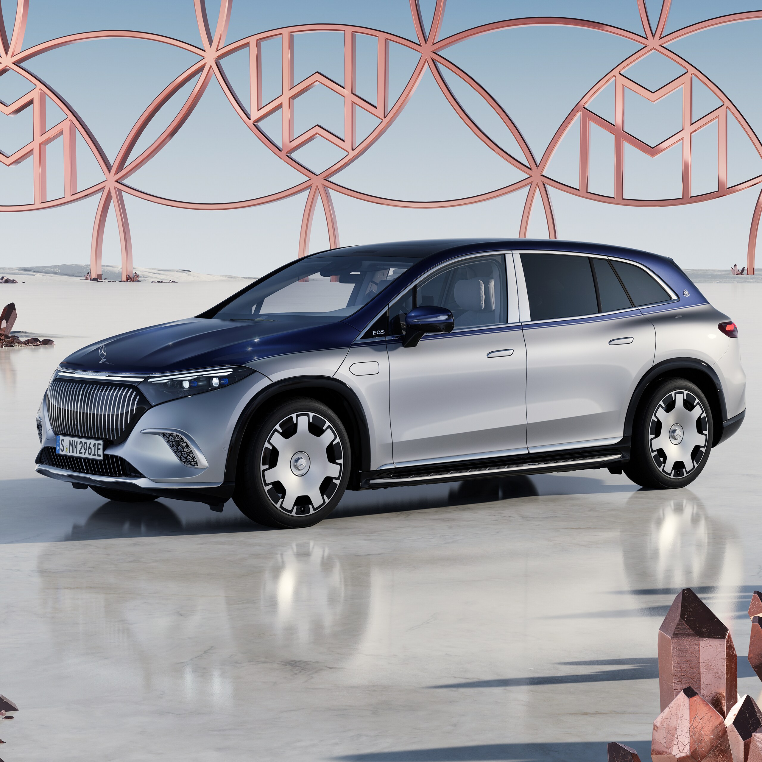 측면에서 바라본 전기 자동차 Mercedes-Maybach EQS SUV의 전면부