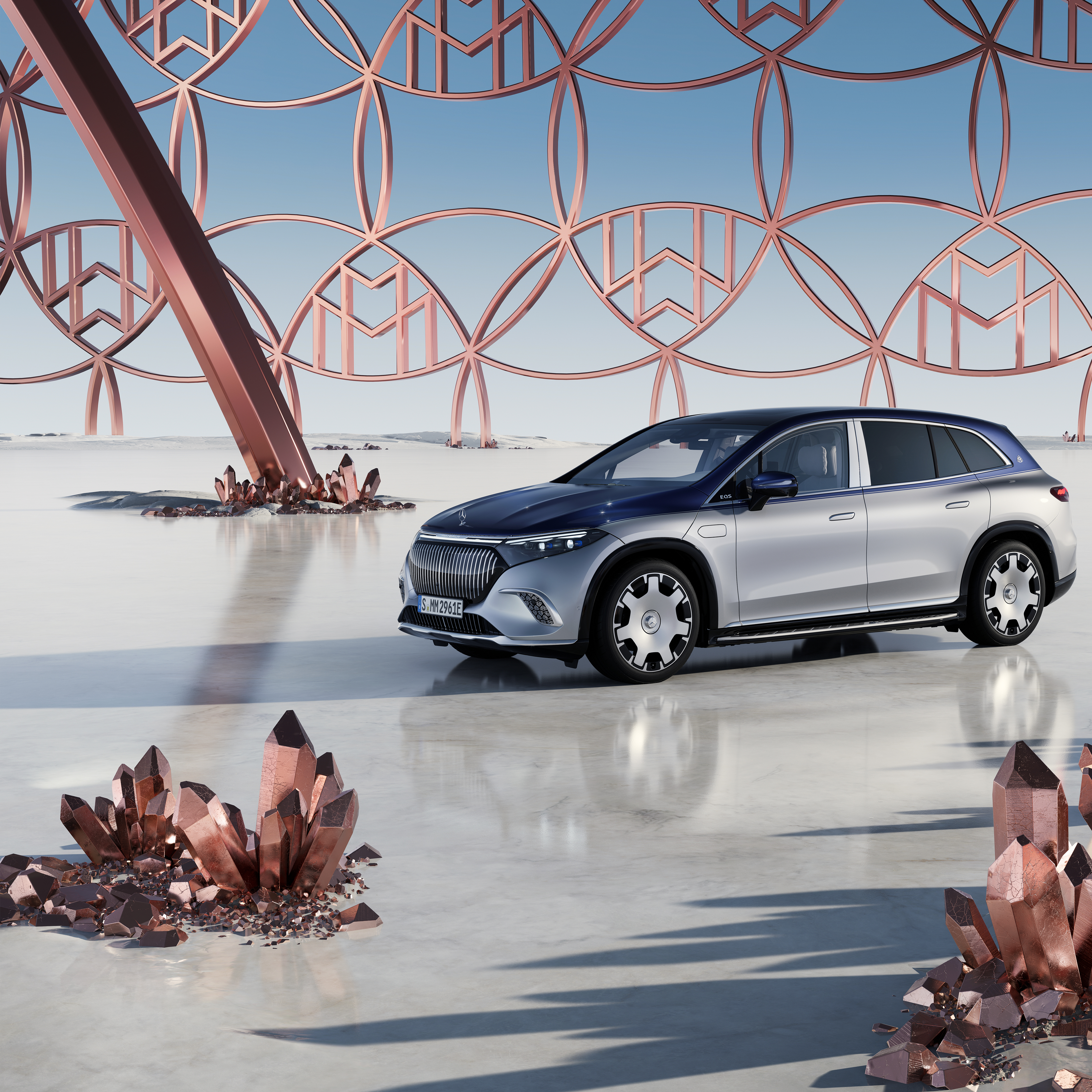 리스 & 금융 서비스 | EQS SUV | Mercedes-Maybach 측면에서 바라본 전기 자동차 Mercedes-Maybach EQS SUV의 전면부