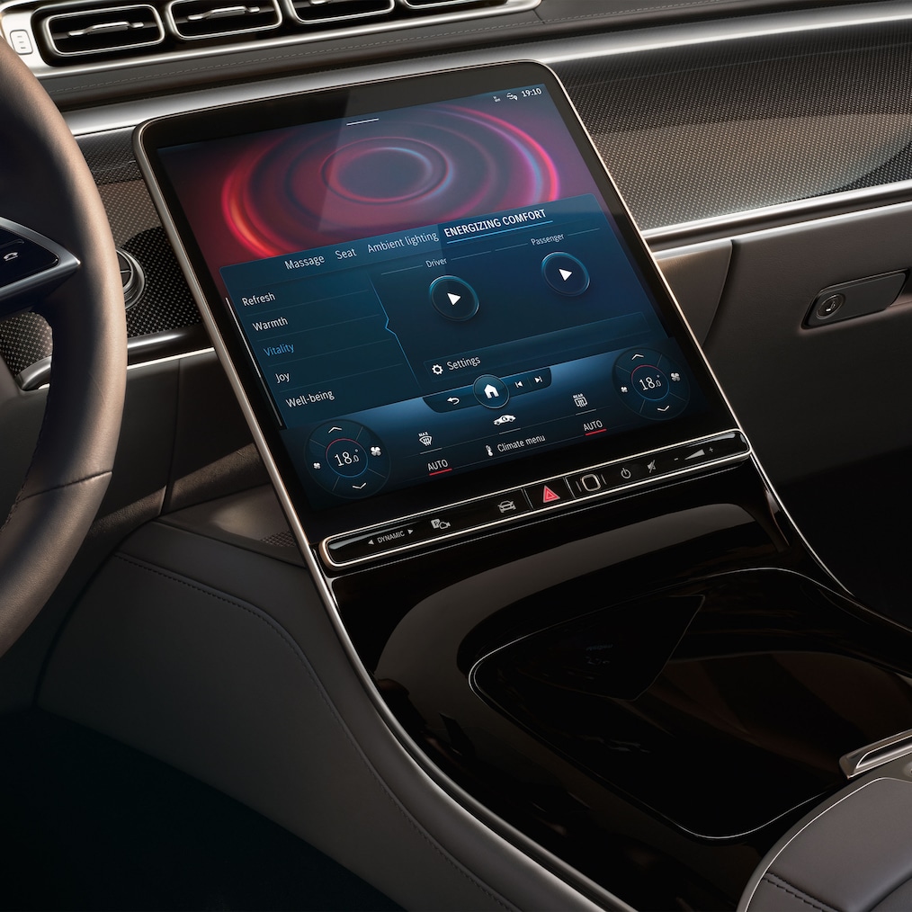 Mercedes-Benz C-Class Sedan의 전방 에너자이징 패키지.