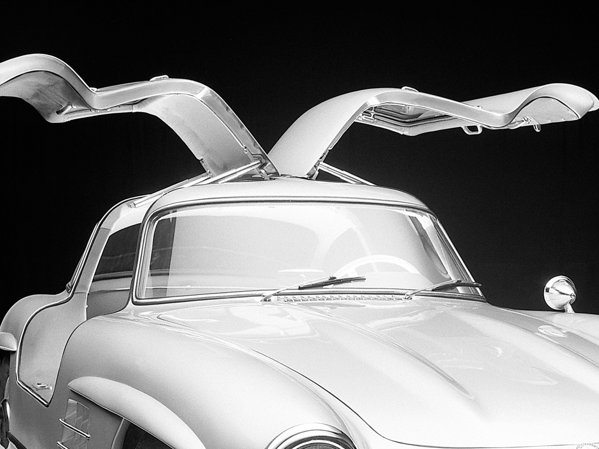 Mercedes-Benz 300 SL Flügeltürer의 전방 모습