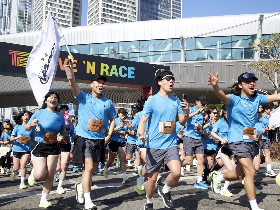 GIVE ’N RACE | 메르세데스-벤츠