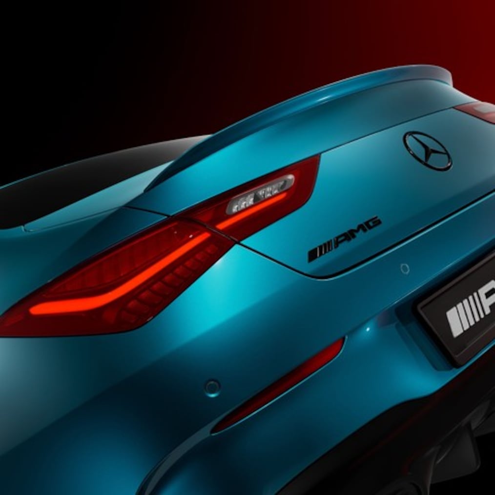 Mercedes-AMG CLA 45 S 4MATIC+ Coupé 전방 측면 모습