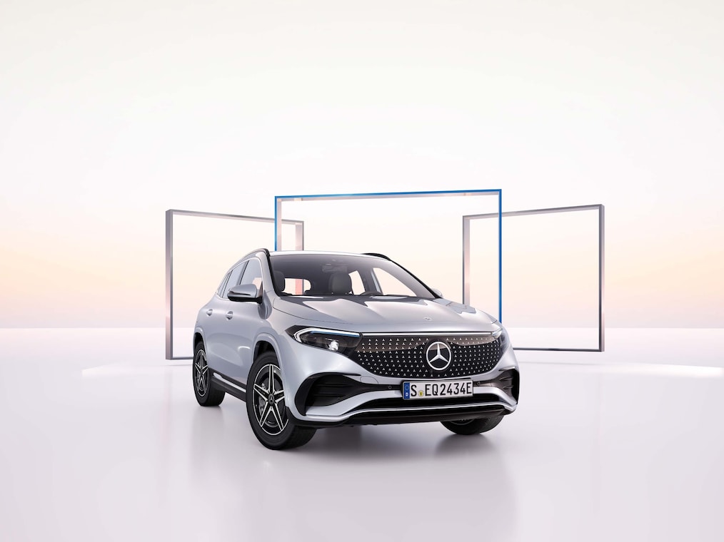 Mercedes-Benz EQA의 후면부.