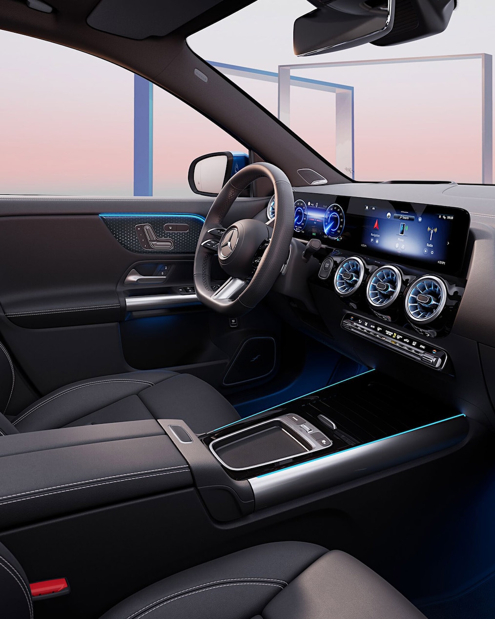 충전소에 서 있는 Mercedes-Benz EQA의 모습.