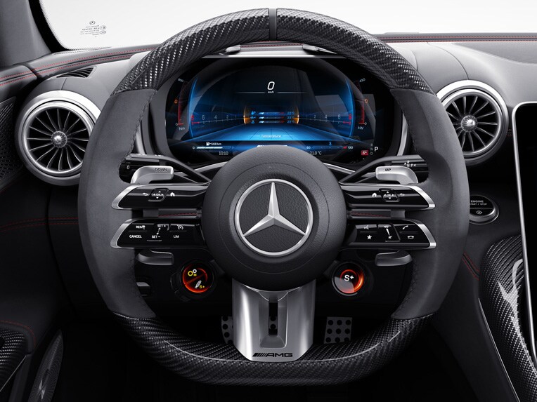Mercedes-AMG SL Roadster에 장착된 AMG 퍼포먼스 스티어링 휠, 카본/마이크로컷
