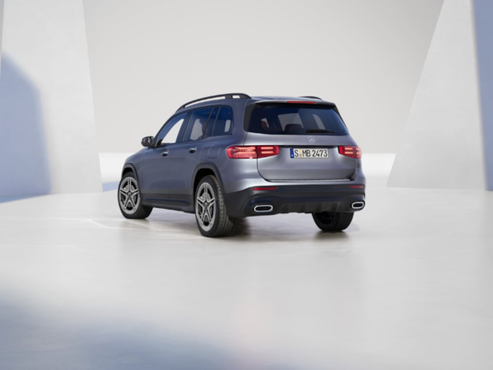 옵션 사양인 3열 시트가 장착된 Mercedes-Benz GLB의 한 부분.