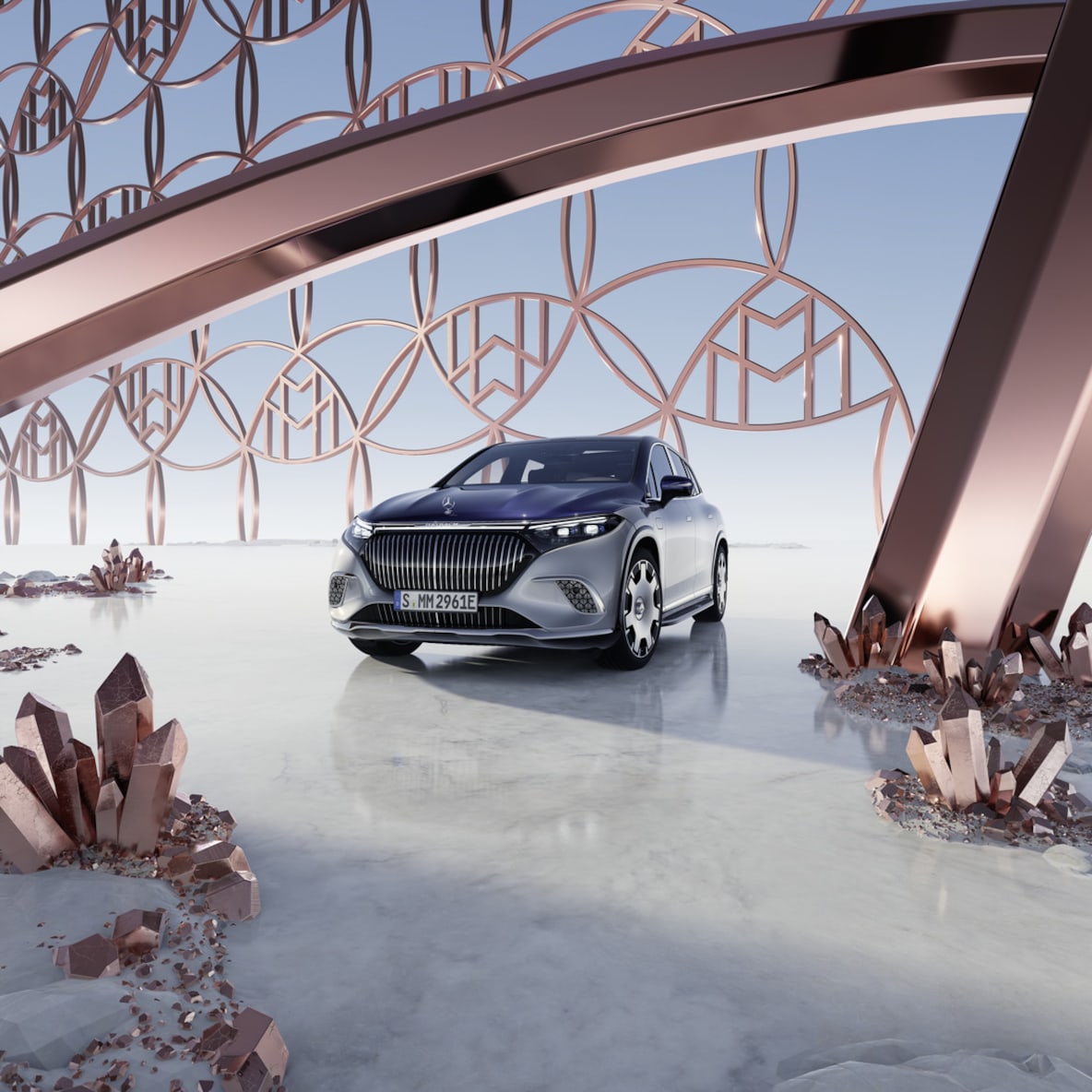 Maybach 투톤 페인트 피니시가 적용된 Mercedes-Maybach EQS SUV를 전방에서 바라본 모습.