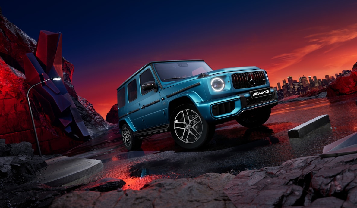 AMG 익스테리어 카본 섬유 패키지가 적용된 Mercedes-AMG G 63을 전방에서 바라본 모습.