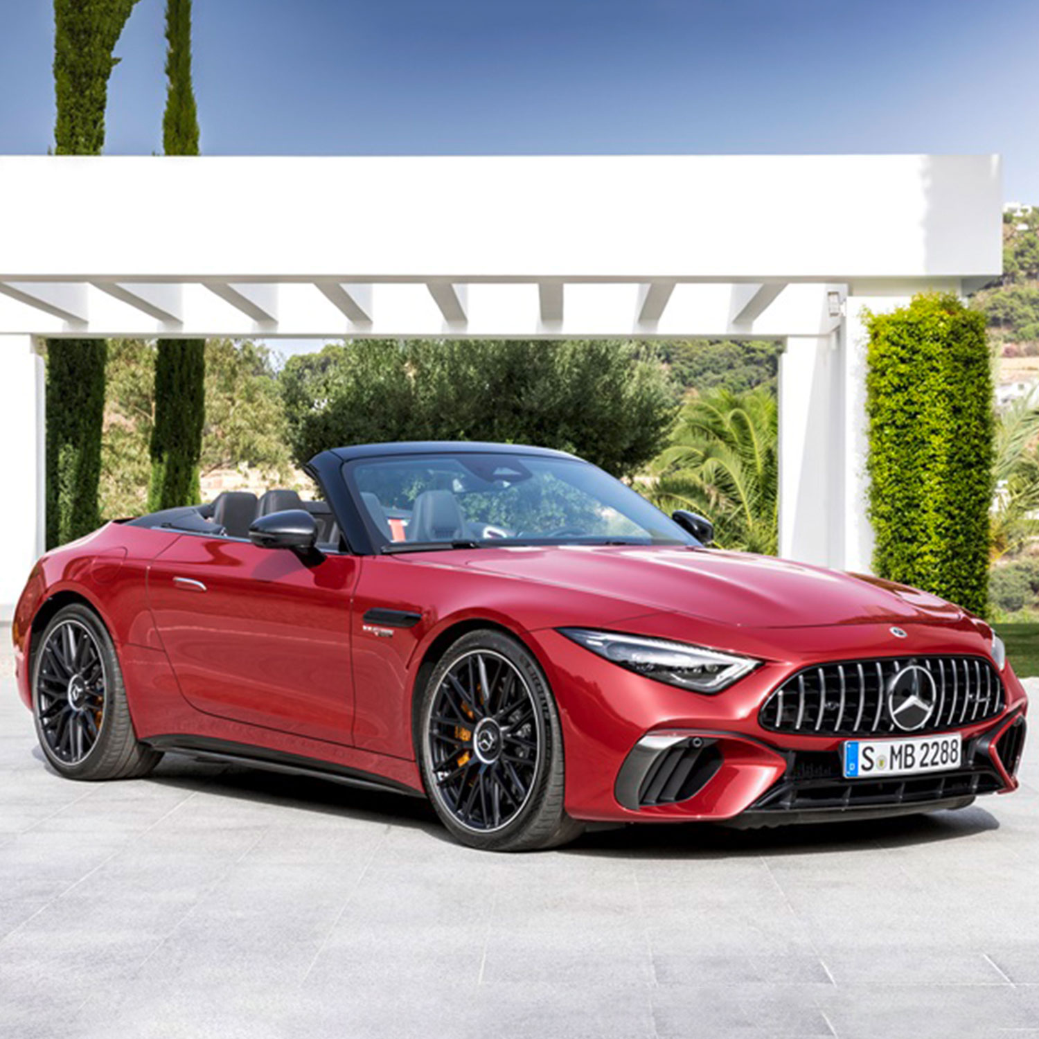 더 뉴 메르세데스-AMG SL 63 4MATIC+ 2023 서울모빌리티쇼에서 'The Star is Reborn' 주제로 럭셔리 & 전동화 전략 구현한 신차와 스페셜 모델 공개