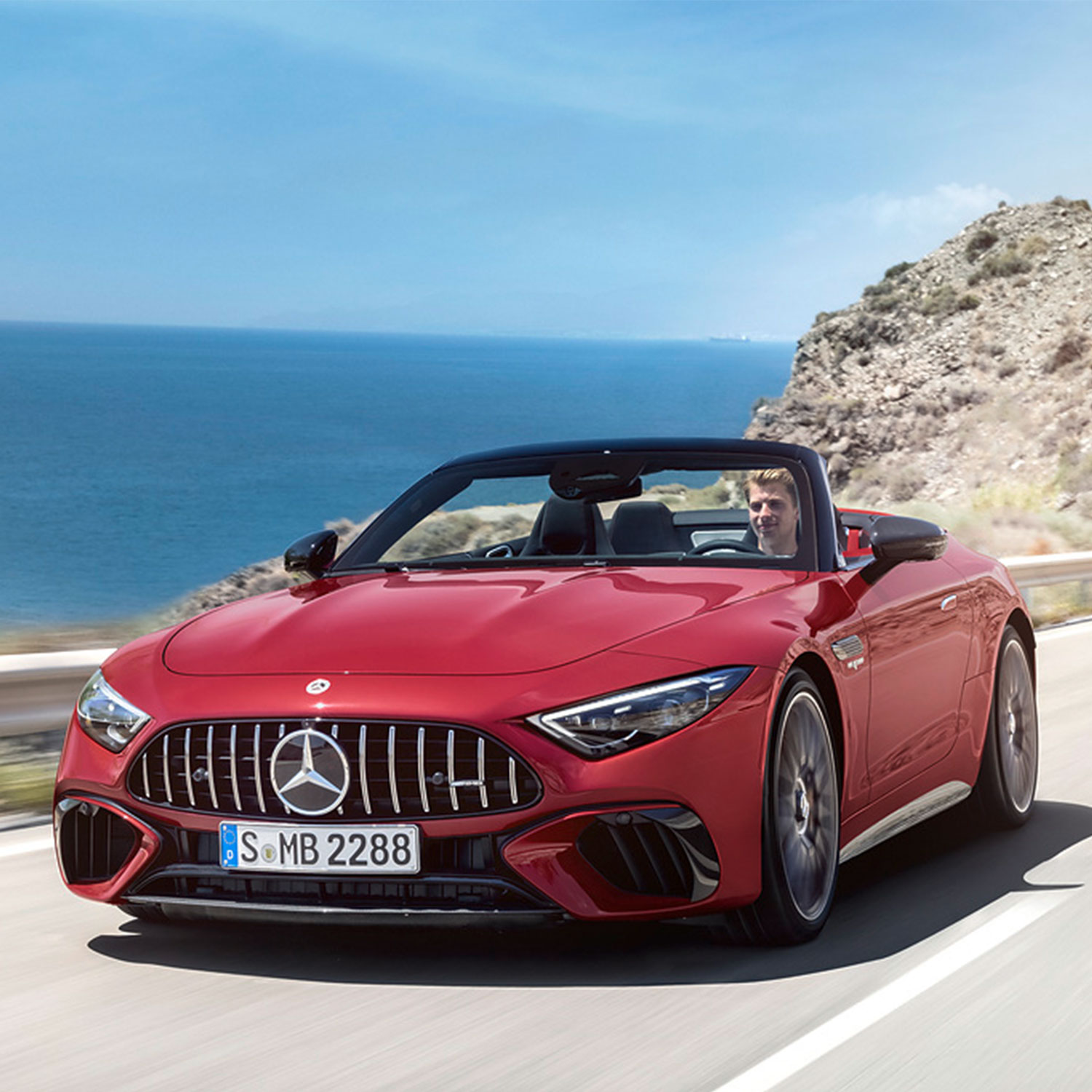 고성능 럭셔리 로드스터 ‘더 뉴 메르세데스-AMG SL’ 4월 국내 출시 예정 고성능 럭셔리 로드스터 ‘더 뉴 메르세데스-AMG SL’ 4월 국내 출시 예정