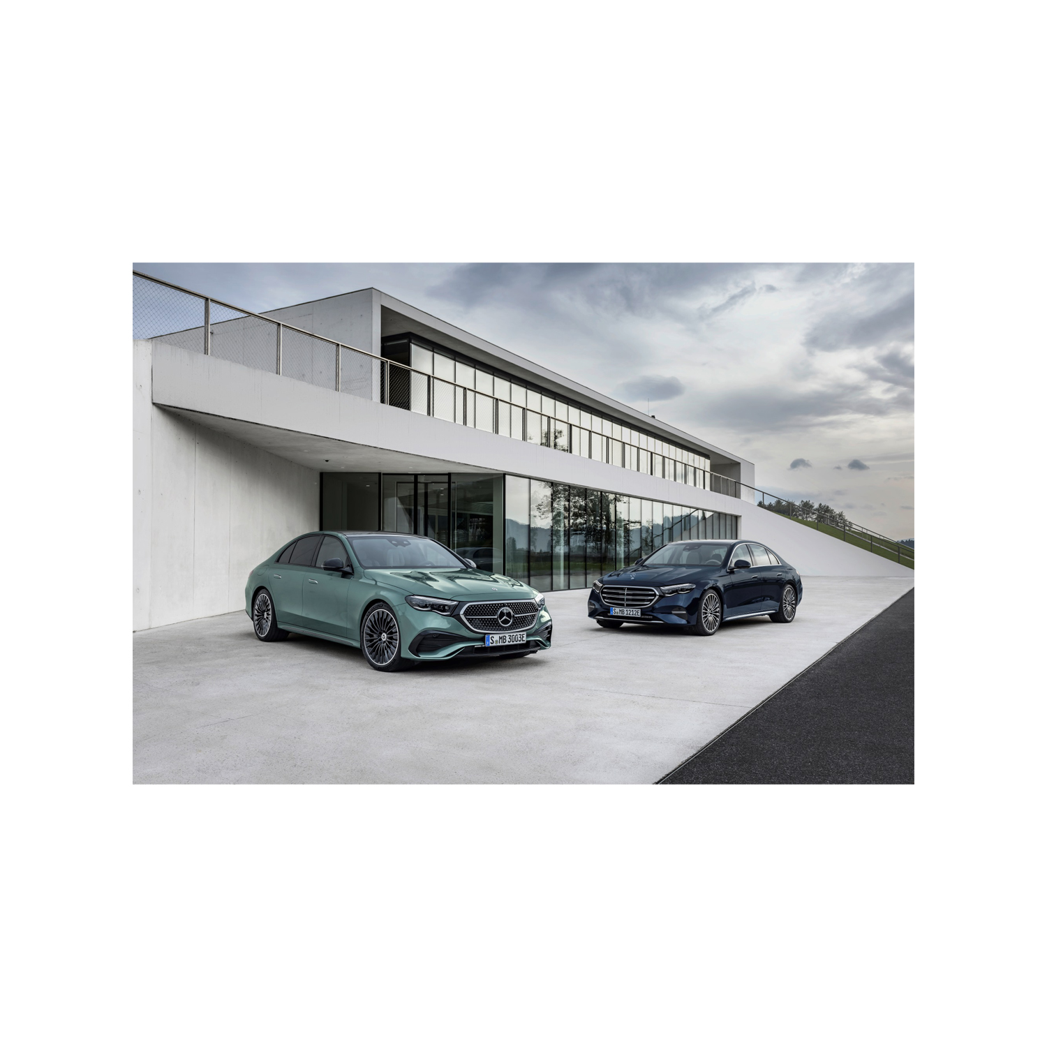 ‘더 뉴 메르세데스-벤츠 E-클래스’ 내년 1월 국내 출시 ‘더 뉴 메르세데스-벤츠 E-클래스’ 내년 1월 국내 출시