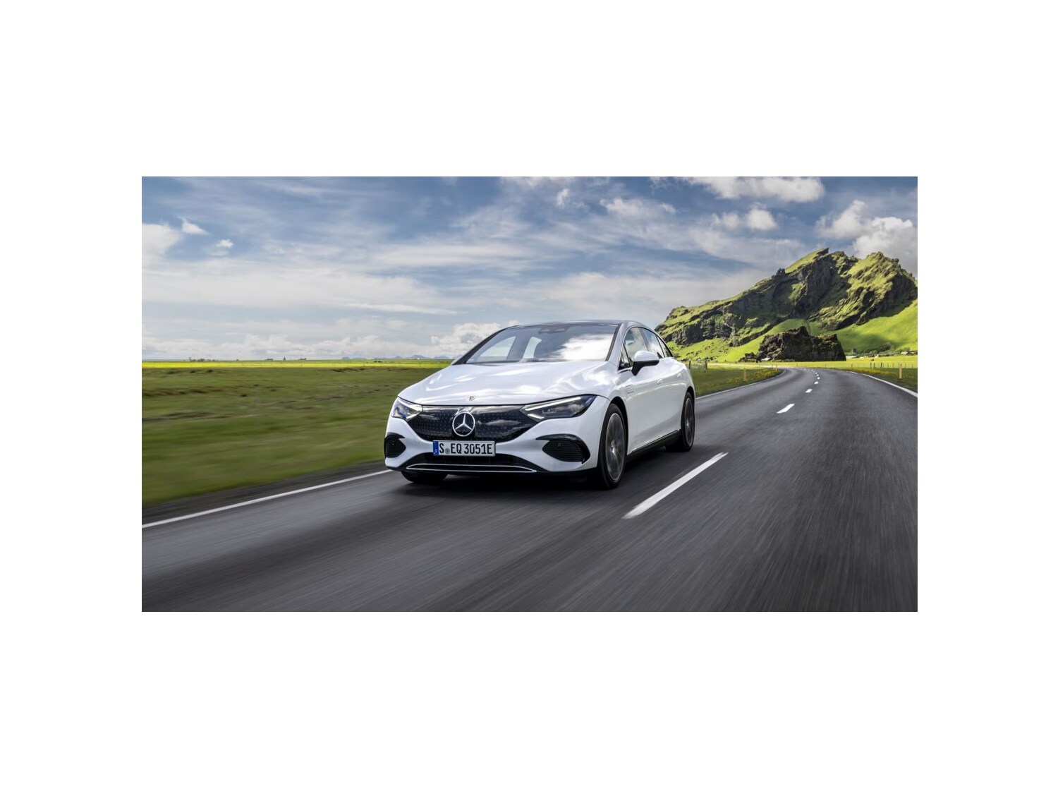 메르세데스-벤츠의 럭셔리 비지니스 전기 세단 '더 뉴 EQE'